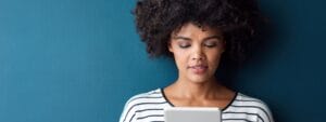 Woman taking our online depression quiz